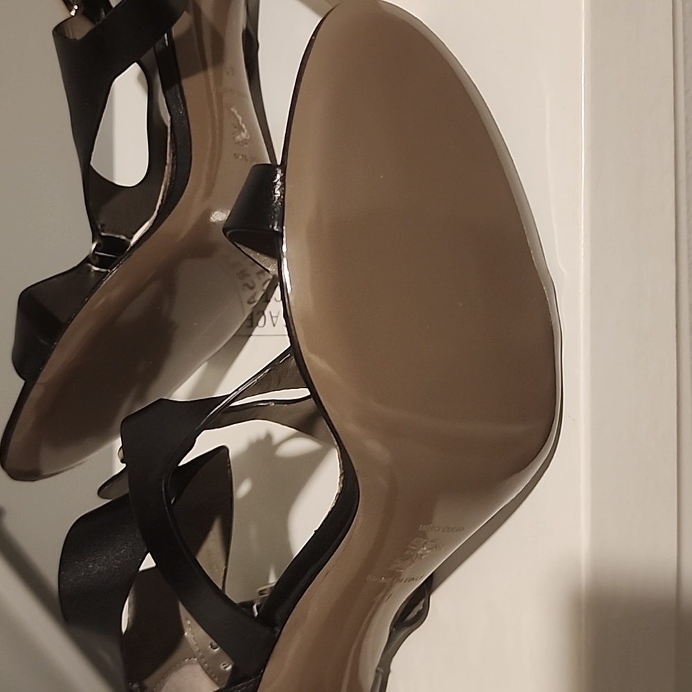 Shoes - Picture 3 of 4